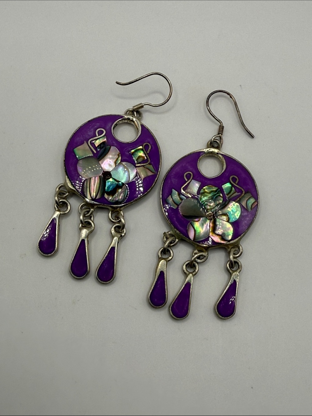 Vintage Alpaca Mexico Silver Tone Purple Abalone Flower Dangle Drop Earrings